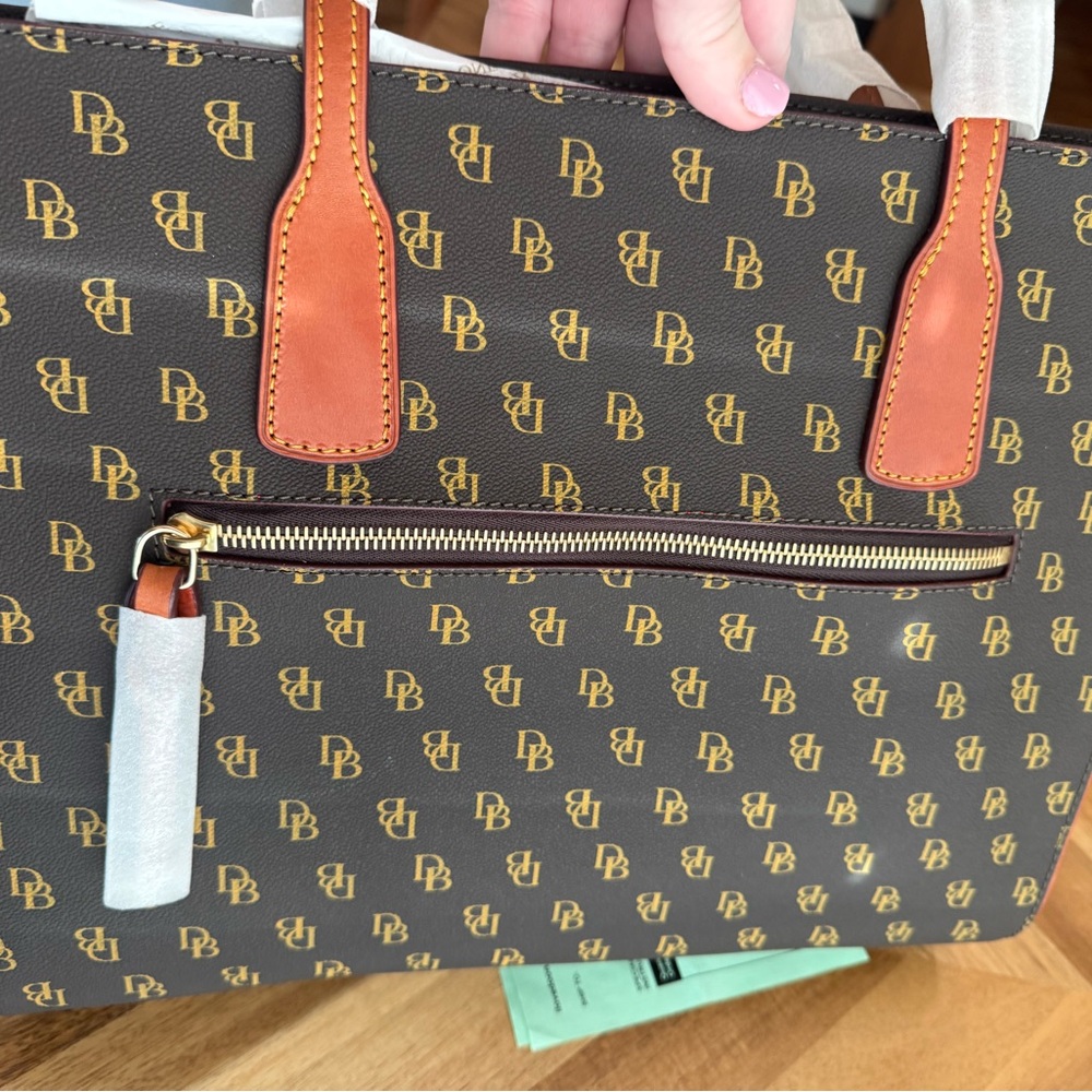 NEW Dooney & Bourke Ashton Top Zip Tote Bag - Brown Tomro monogram red lining - Picture 3 of 9